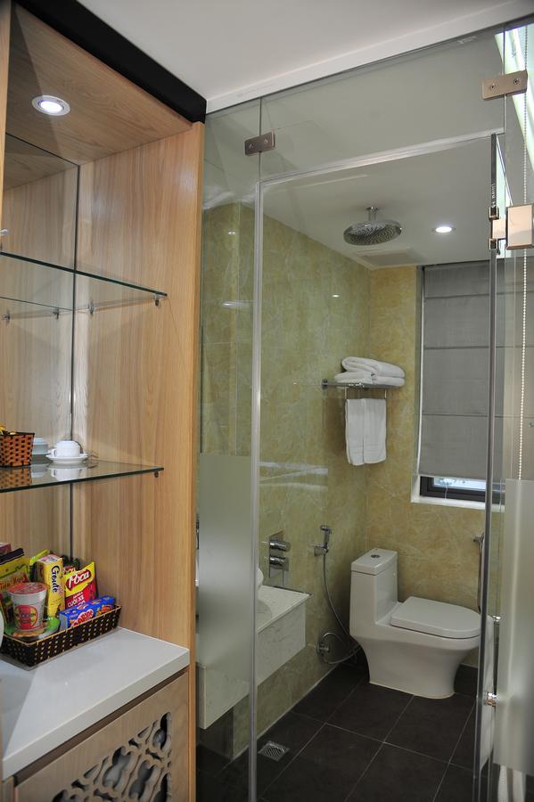 Aha Golden Dragon Hotel Ниньбинь Экстерьер фото